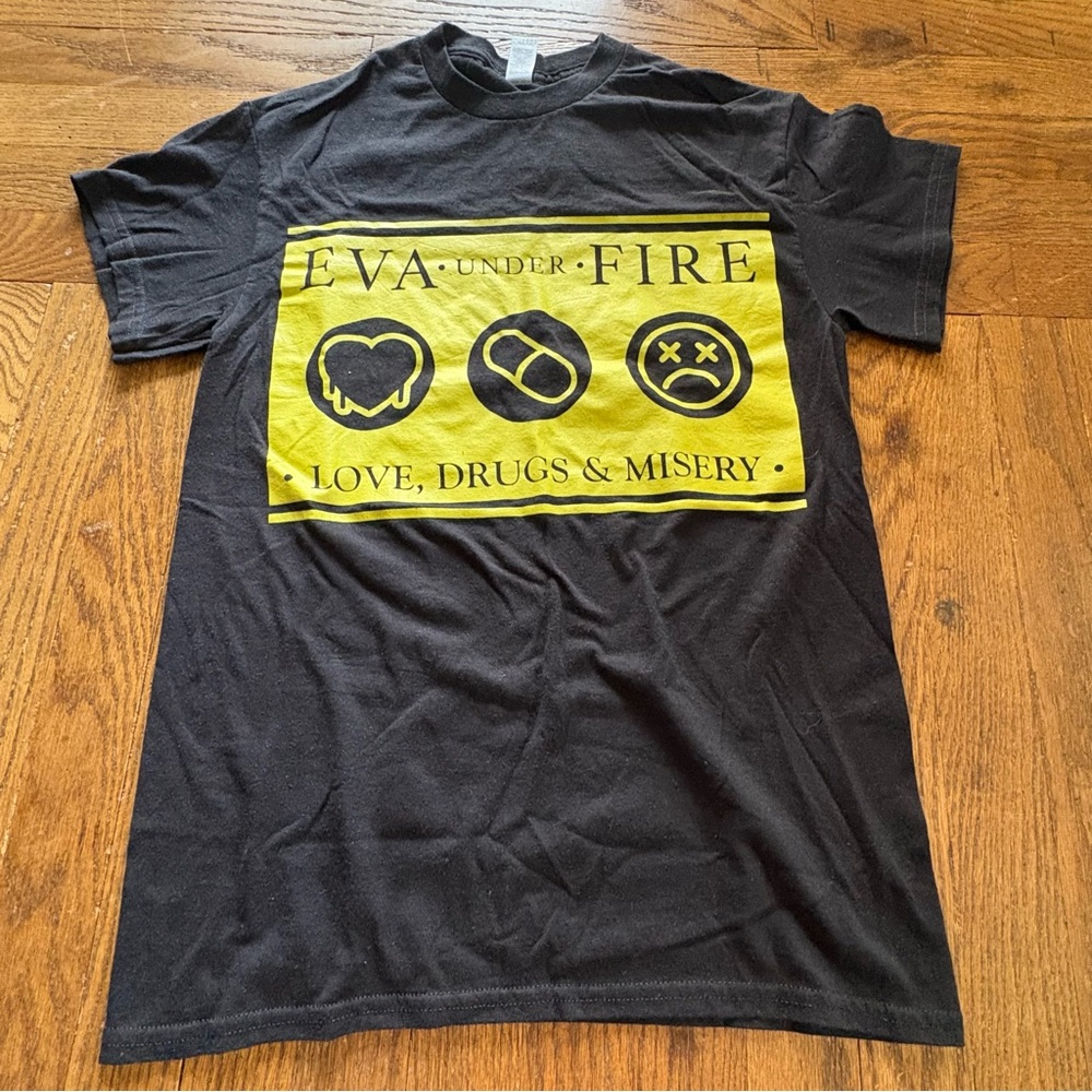 Eva Under Fire “Love, Drugs & Misery” T-Shirt Small – Gildan DryBlend